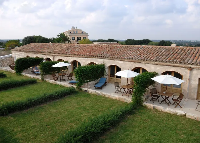 Alcaufar Vell Hotel Rural & Restaurant Sant Lluís