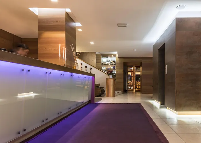 Majestic Hotel Madonna
