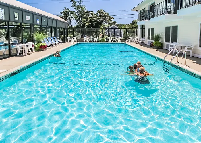 Holly Tree Resort West Yarmouth