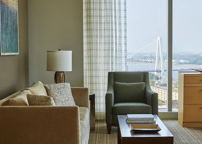 Four Seasons St. Louis Hotel