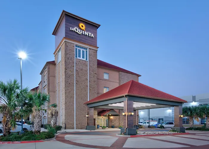 La Quinta Inn & Suites By Wyndham South Dallas - Hutchins
