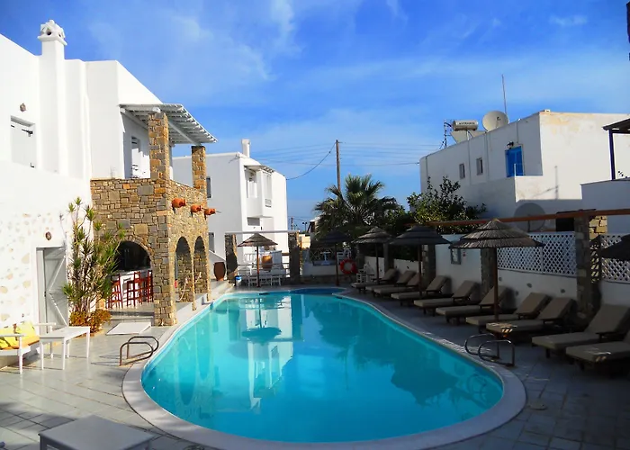 Zefi Hotel & Suites Naousa 