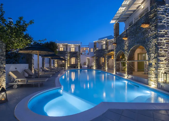 Zefi Hotel & Suites