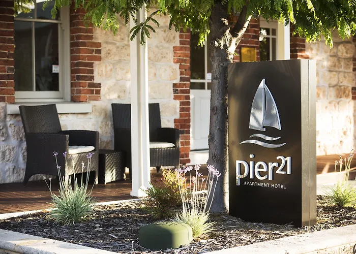 Pier 21 Riverside Apartment Hotel Fremantle