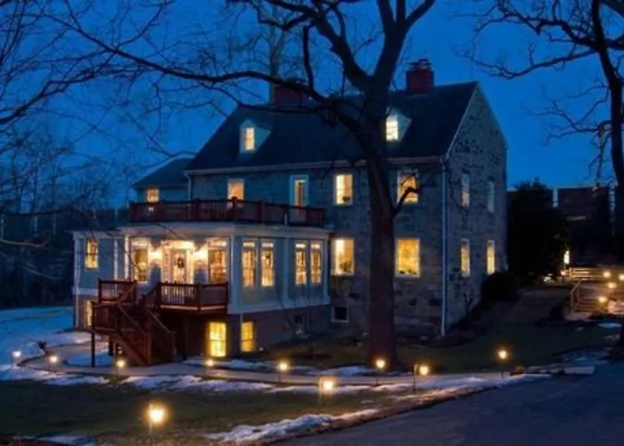 Wayside Inn Bed And Breakfast