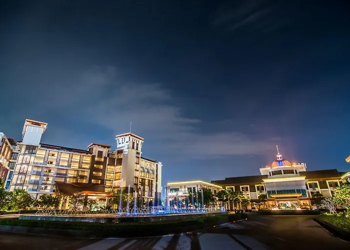 Summit Windmill Golf Suite Hotel At Suvarnabhumi