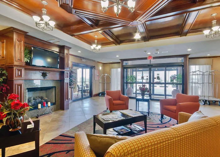 Comfort Inn & Suites Fort Worth - Fossil Creek