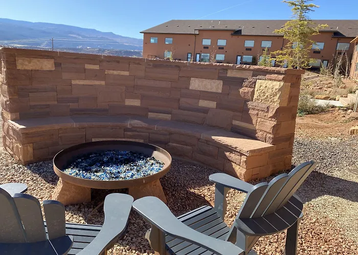 Red Sands Hotel