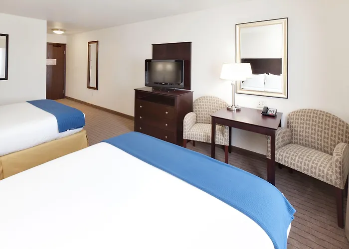 Holiday Inn Express & Suites - Omaha I - 80 By Ihg Gretna