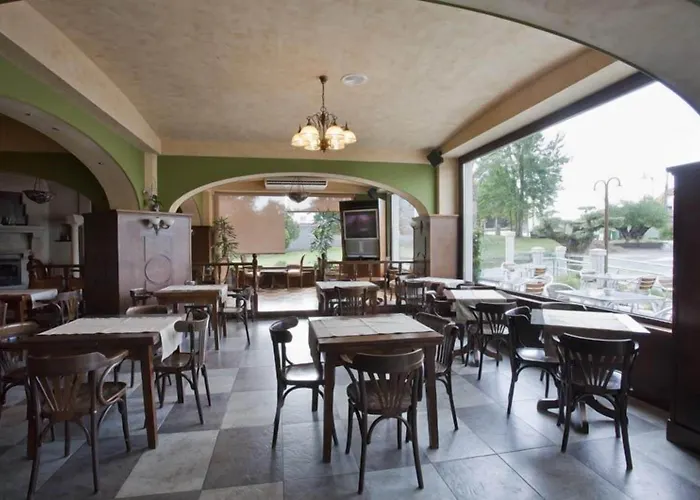 Hotel Os Olivos Guísamo