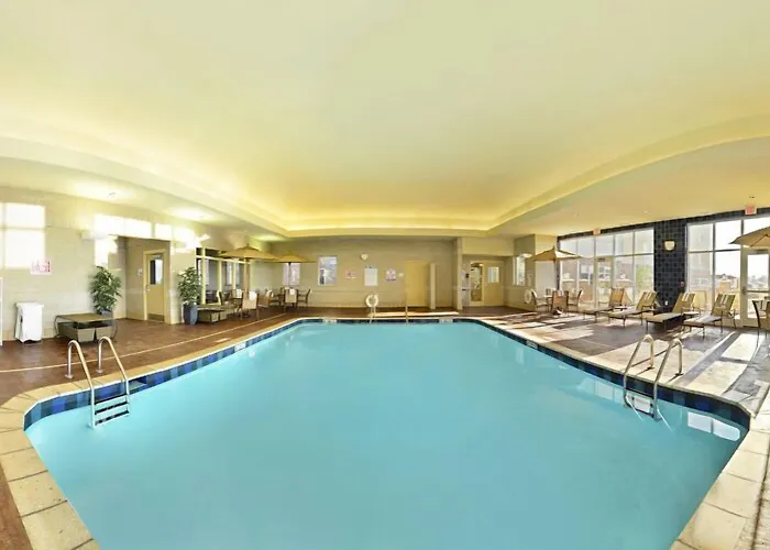 Holiday Inn Express & Suites - Williston By Ihg
