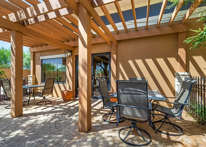 Best Western Plus Lytle Inn And Suites