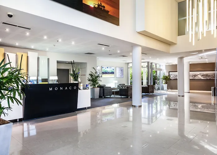 Monaco Caloundra Aparthotel