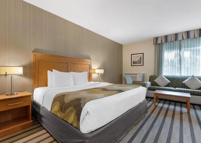 Best Western King George Inn & Suites Surrey