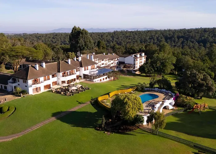Fairmont Mount Kenya Safari Club