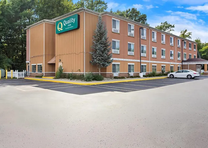 Quality Inn Near Interstate I94