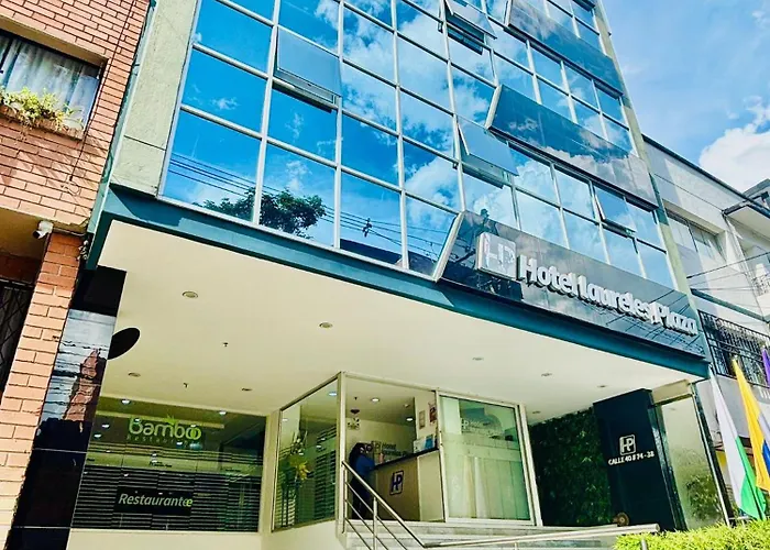 Hotel Laureles Plaza
