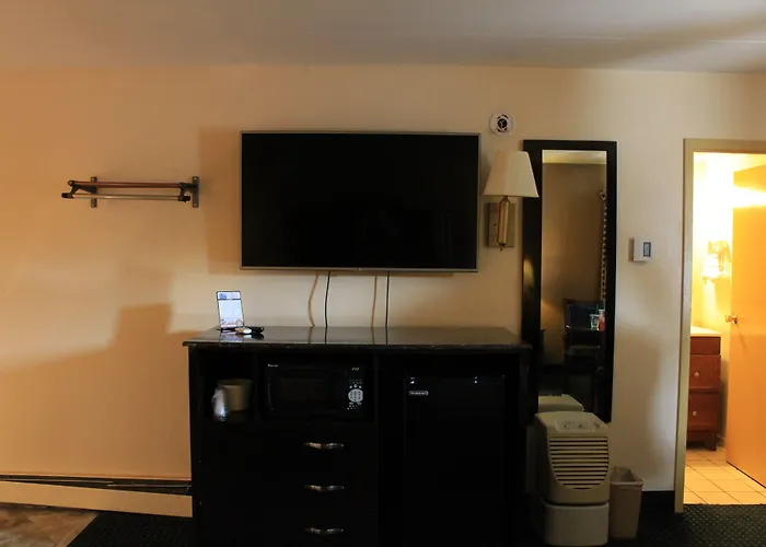 American Inn And Suites Countryside