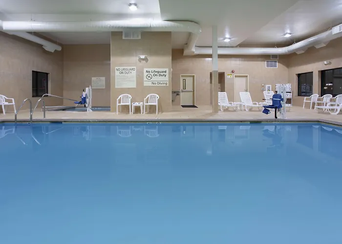Hampton Inn & Suites
