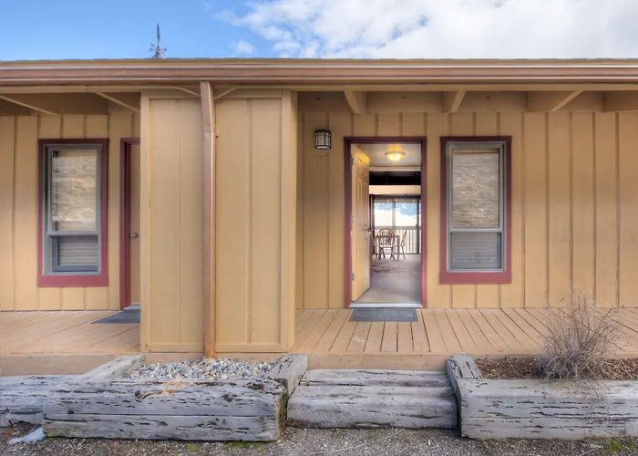 Elk Refuge Inn