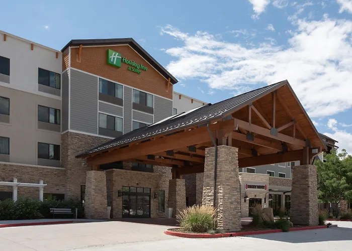 Holiday Inn & Suites Downtown By Ihg