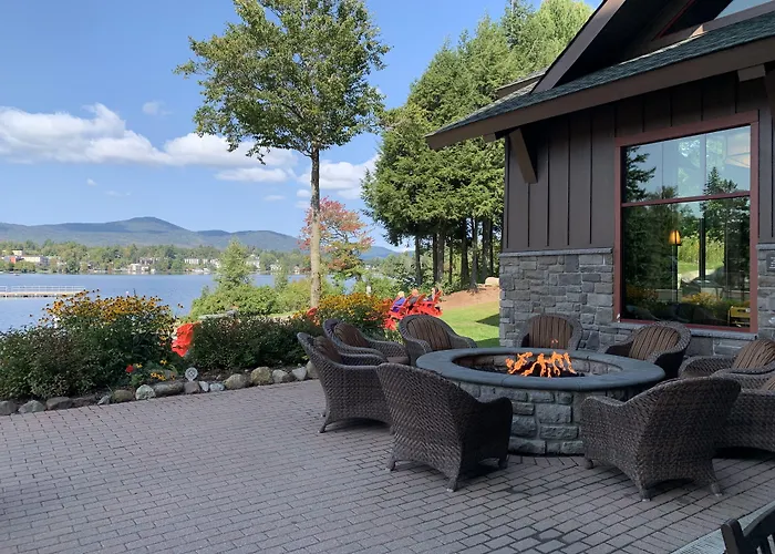 Lake Placid Hotels With Jacuzzi in Room