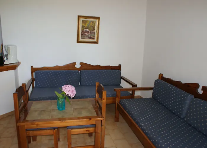 Sunny Suites Maleme 