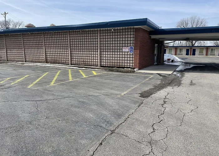 American Motor Inn - Rock Island