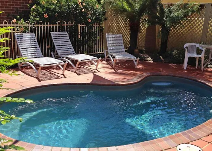 Dolphin Shores