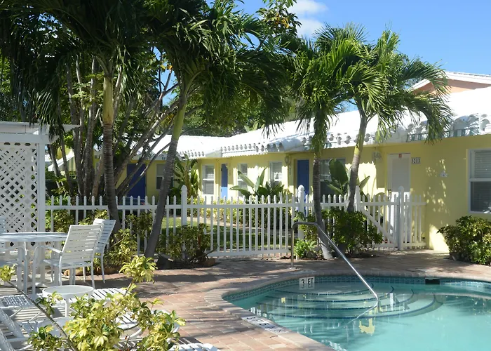 Bahama Beach Club Pompano - Fort Lauderdale - Charming And Cozy Studios & Apartments Close To Beach With Heated Pool