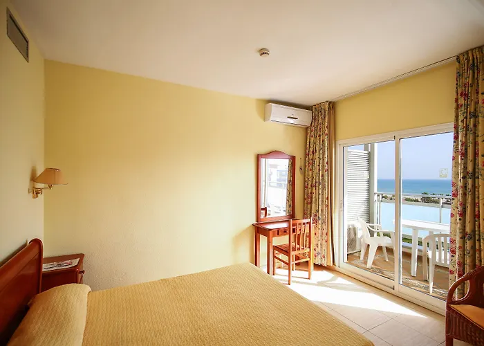 Hotel Tres Anclas Gandia