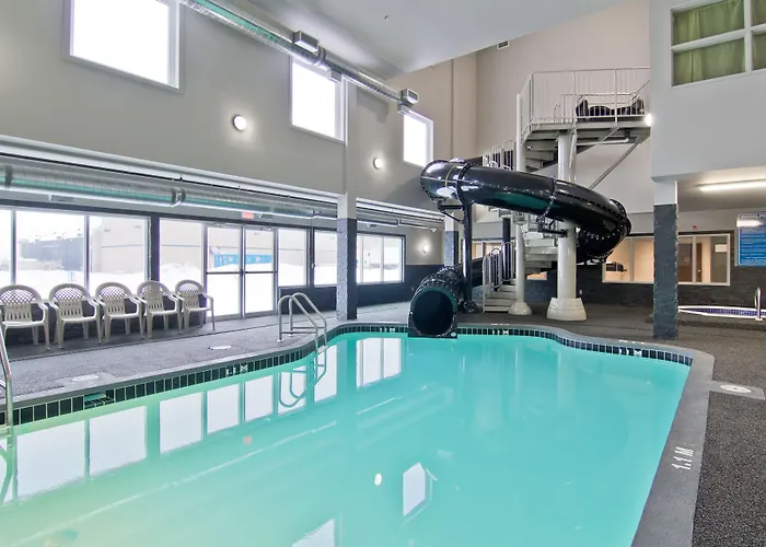 Home Inn & Suites Regina Airport