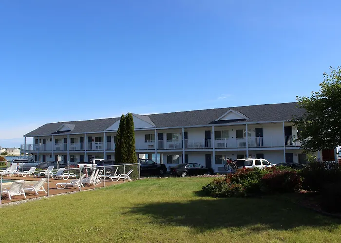 Sunrise Beach Motel