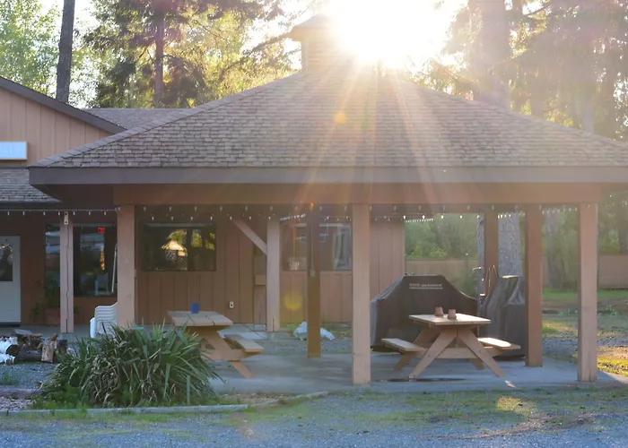 Oyster Bay Resort Campbell River