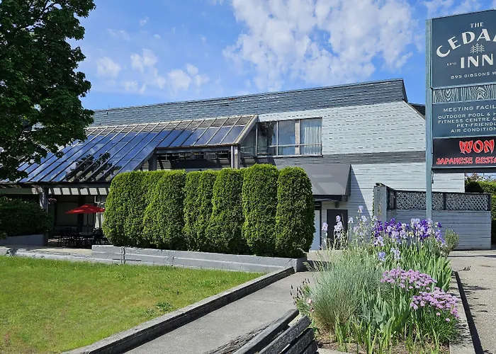 The Cedars Inn Hotel & Convention Centre
