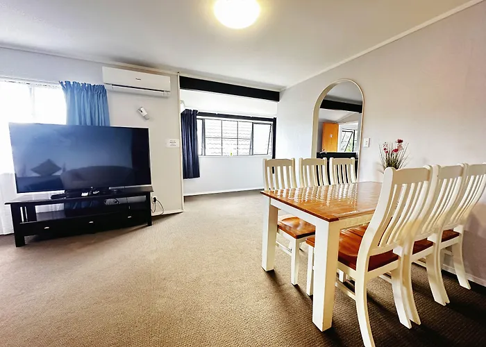 Kingswood Manor Motel Whangarei