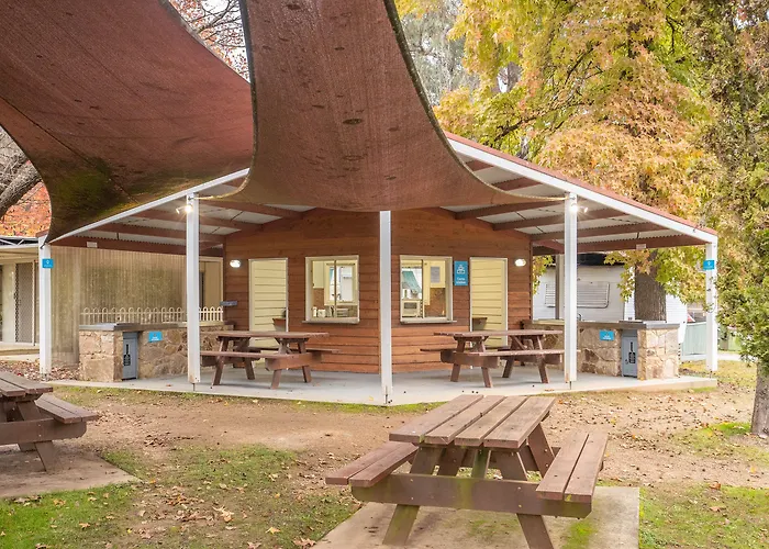 Nrma Bright Holiday Park