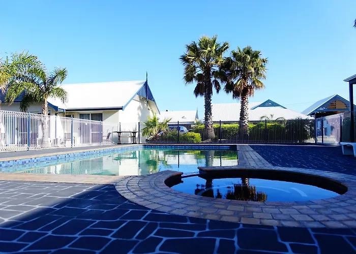 Torquay Tropicana Motel