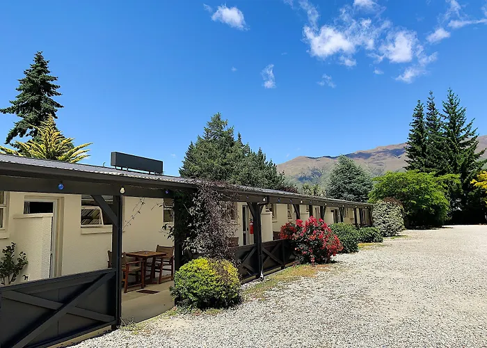 Archway Motels & Chalets