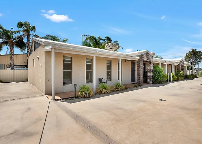 Kennedy Holiday Villas