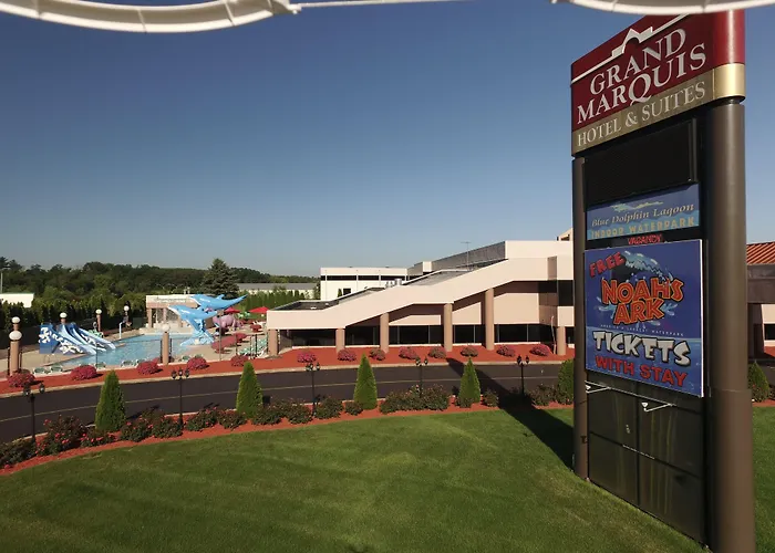 Grand Marquis Waterpark & Suites