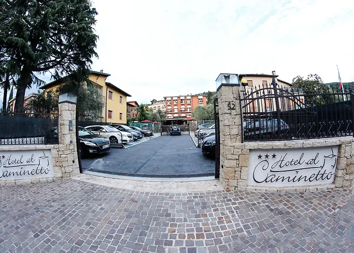 Hotel Ristorante Al Caminetto Worldhotels Crafted Adults Only Torri Del Benaco