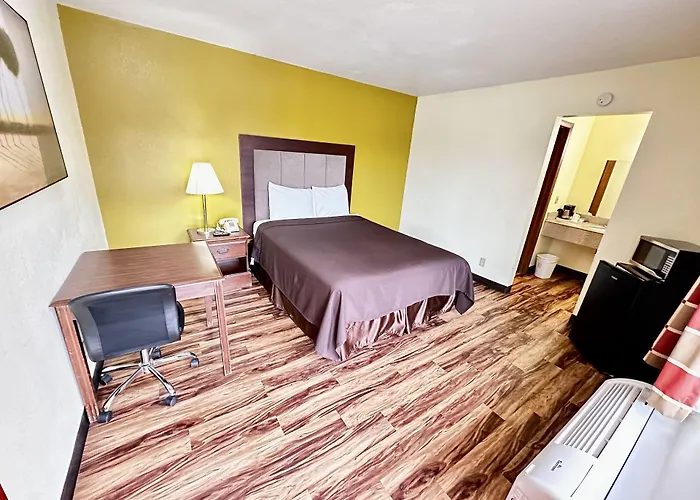 Regency Inn Iola