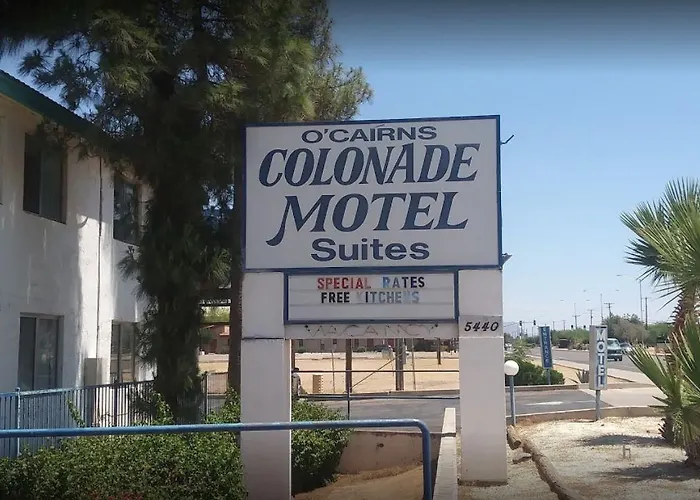 Colonade Motel Suites