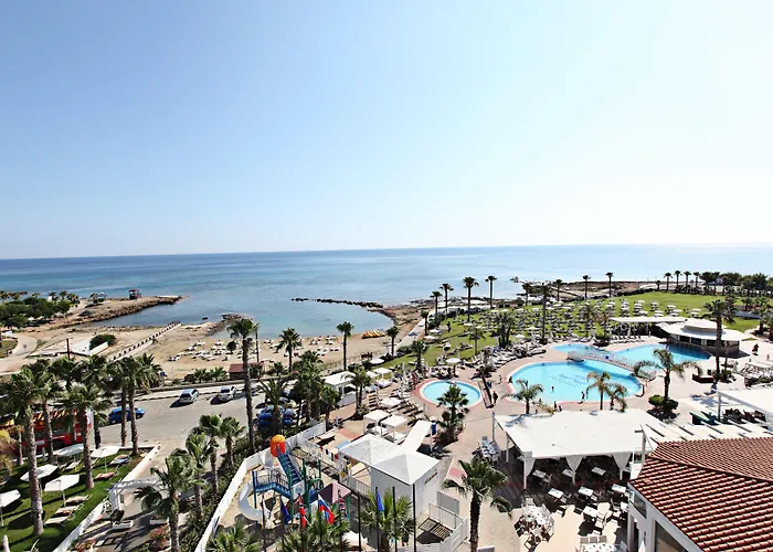 Marlita Beach Hotel Apartments
