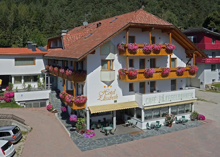 Hotel Elisabeth Chienes