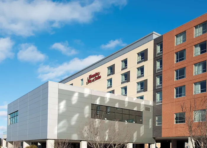 Hampton Inn & Suites Grand Rapids Downtown