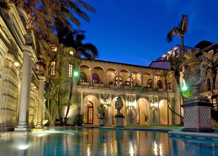 The Villa Casa Casuarina