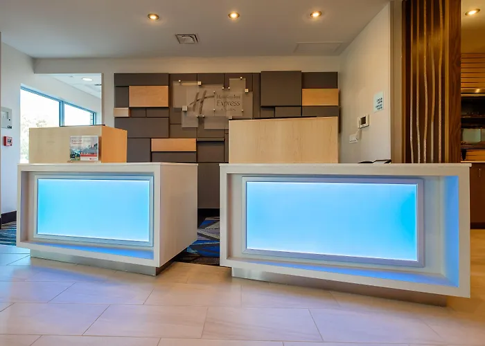 Holiday Inn Express & Suites Eagan - Minneapolis Area By Ihg