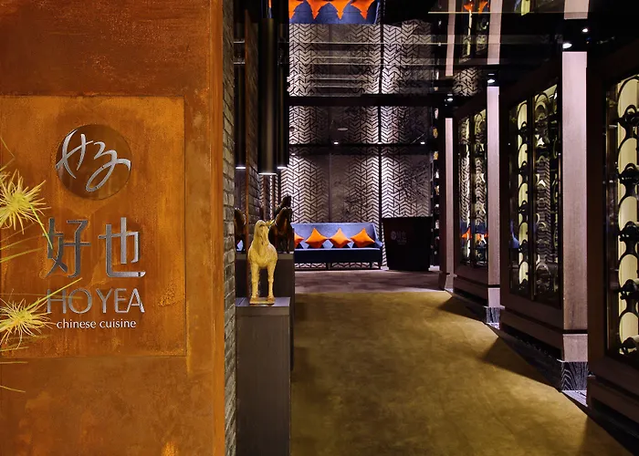 Queena Plaza Hotel